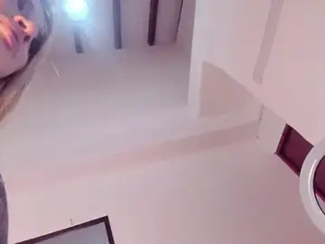 Stripchat Live Porn of Lola_Blondie