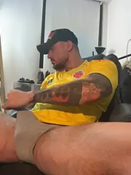 Stripchat Live Sex Cam of DimitriSullivan_
