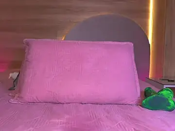 Stripchat Free Live Porn of alexaa_walker