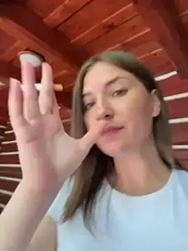 Stripchat Watch Live Sex Cams of ViviVision99