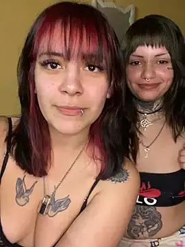 Stripchat Free Porn Cam of bambinaxx