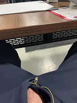 Stripchat Free Porn Cam of 66Retro99