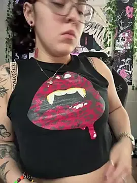 Stripchat Live Sex Cam of Mamachulita