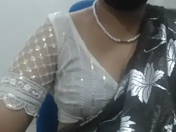 Stripchat Live Sex of Lovely_Siri_23