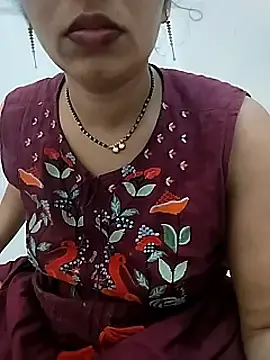 Stripchat Adult Webcam of KAJALBHABHI_