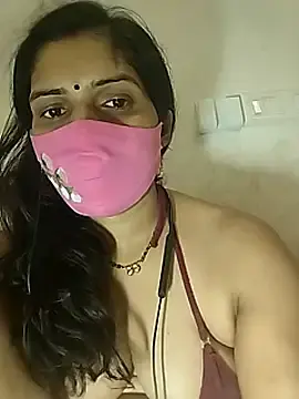Stripchat Sex Cam of KAJALBHABHI_