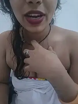 Stripchat Sex Cam of KAJALBHABHI_