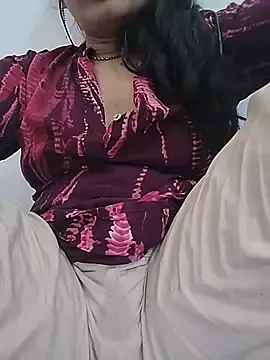 Stripchat Sex Cam of KAJALBHABHI_
