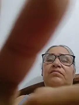 Stripchat Adult Webcam of _candi