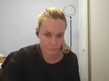 Stripchat Free Live Porn of Annylove1