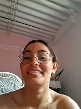 Stripchat Live Porn of Ary-18