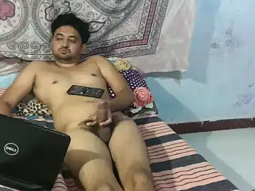 Stripchat Free Porn Cam of ROCOGUJUBULL