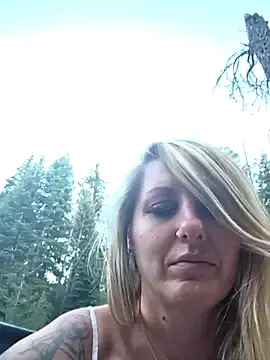 Stripchat Adult Webcam of SheIsSomething