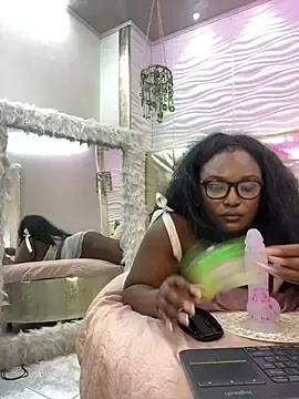Stripchat Live Porn of may_storm