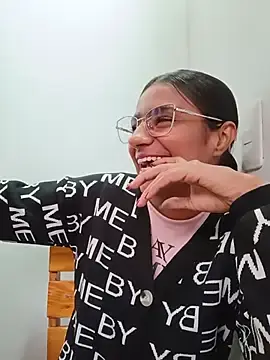 Stripchat Best live sex cam show of Leslly_