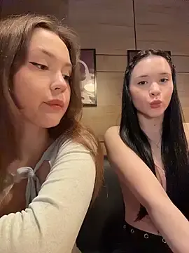 Stripchat Free Porn Cam of Peachy_Dream