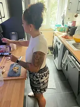 Stripchat Best live sex cam show of SweetPetiteNoir