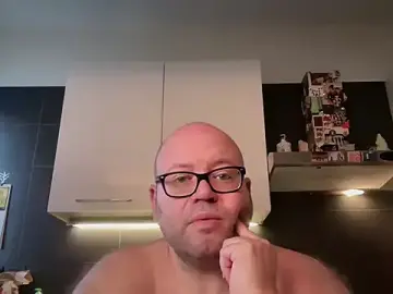 Stripchat Live Sex Cam of theitalianbear