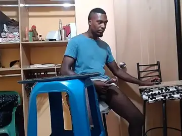 Stripchat Watch Live Sex Cams of kurtbigcock