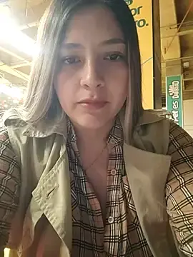 Stripchat Free Live Porn of alana_69