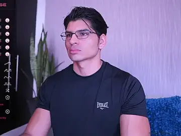 Stripchat Free Live Porn of wild_col_