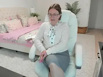 Stripchat Live Sex Cam of Vika73