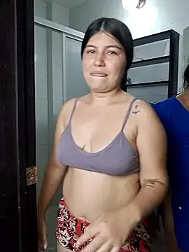 Stripchat Live Porn of royalgirls_x