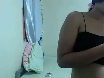 Stripchat Best live sex cam show of Creamy_Krissy