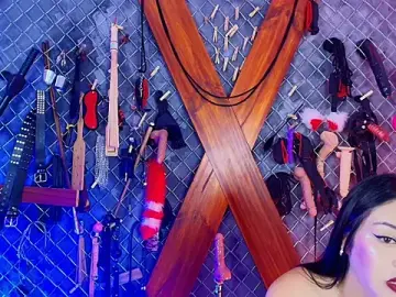Stripchat Free Porn Cam of Mistress_lexi_bdsm