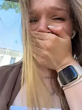 Stripchat Sex Cam of StreetSquirt