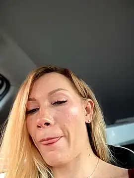 Stripchat Live Sex Cam of LavenderHot