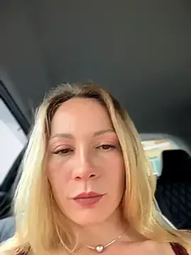 Stripchat Watch Live Sex Cams of LavenderHot