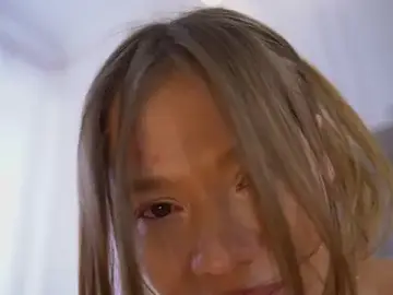 Stripchat Free Porn Cam of LittleMix_