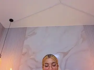 Stripchat Live Porn of hinnata_sweet