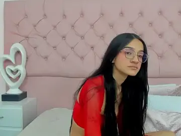 Stripchat Free Live Porn of SarahDoll__