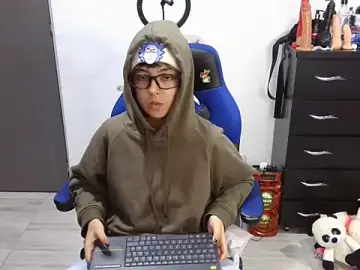 Stripchat Best Webcam of thomascooper7