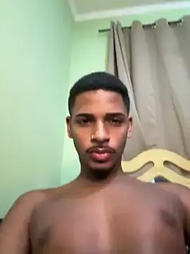 Stripchat Live Sex Cam of pretin19cm1