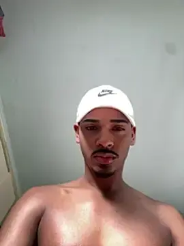 Stripchat Live Porn of pretin19cm1
