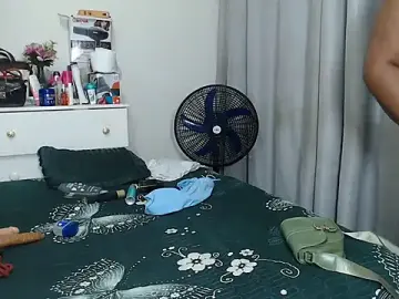 Stripchat Watch Live Sex Cams of GaggingQueenxx