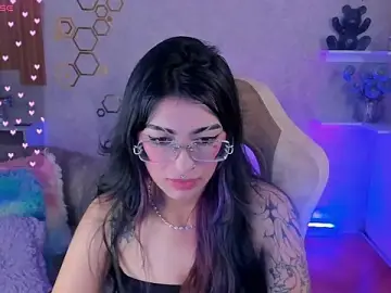 Stripchat Nude Webcam of mia_smoke_