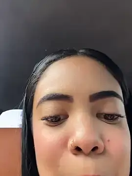 Stripchat Free Live Porn of NAUGHTY_LITTLE_18