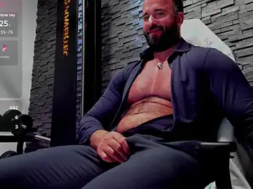 Stripchat Sex Chat of David_Big_Daddy