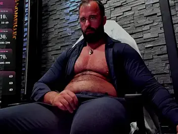 Stripchat Live Sex Cam of David_Big_Daddy