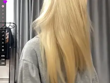 Stripchat Best live sex cam show of MelissaEvenns