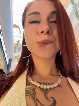 Stripchat Live Sex of RosieDesire