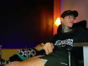Stripchat Live Sex Cam of david_huge