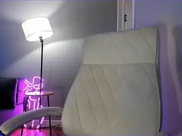 Stripchat Free Porn Cam of akura011