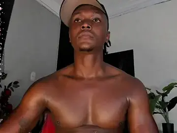 Stripchat Sex Cam of DannSmmith