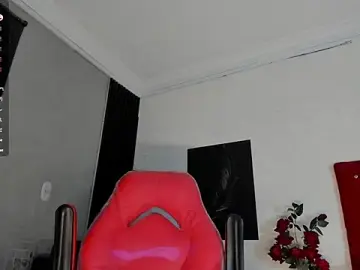 Stripchat Nude Webcam of DannSmmith