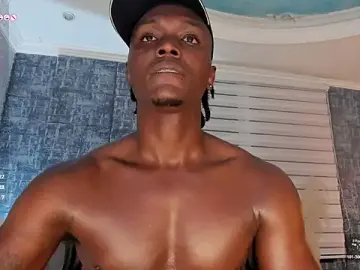 Stripchat Live Sex Cam of DannSmmith